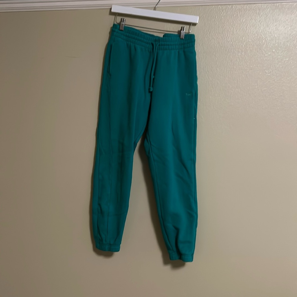 ariztia sweatpants